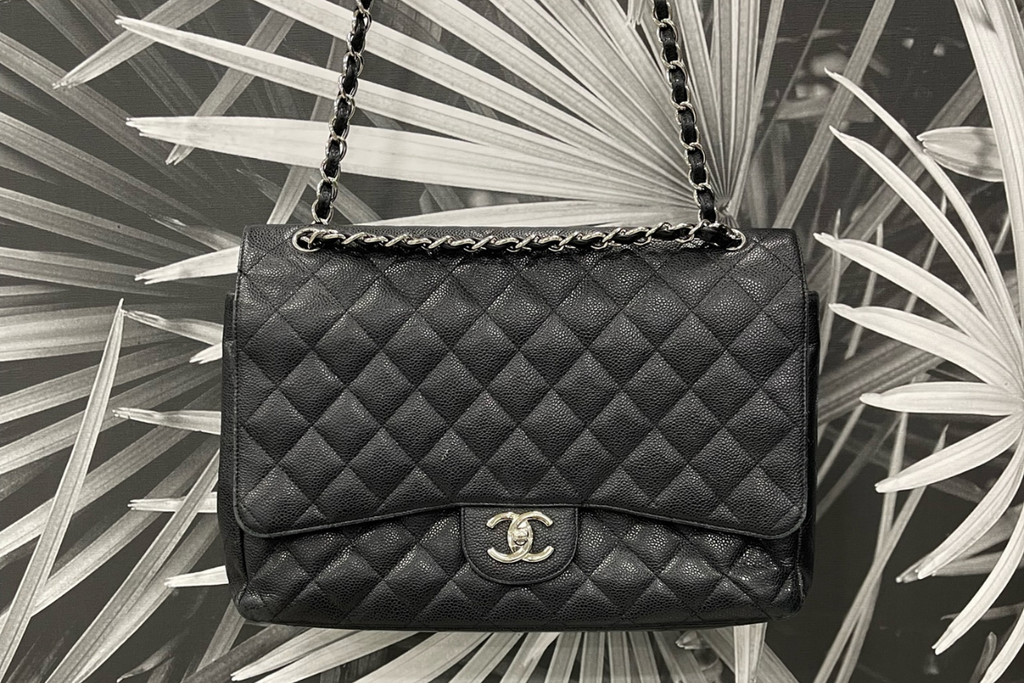 Chanel classic best sale flap bag pris
