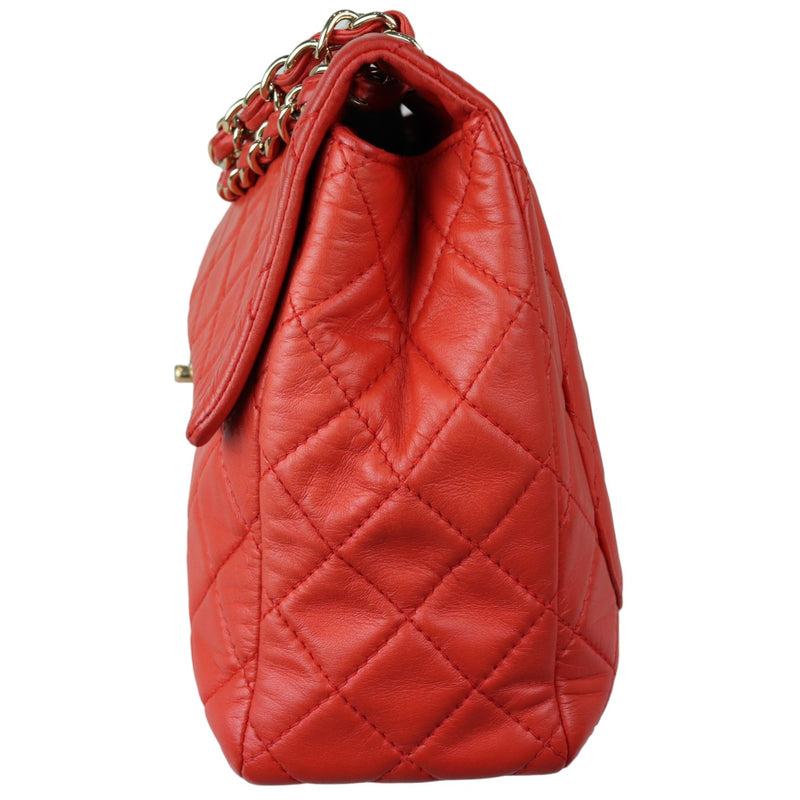 Classic Flap Maxi Lambskin Quilted Coral GHW