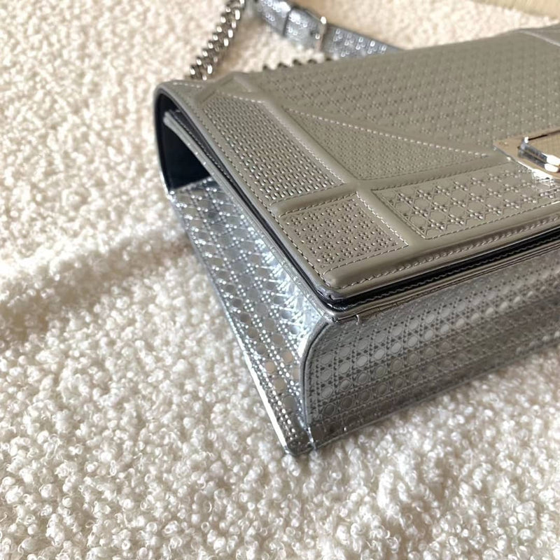 Diorama in Metallic Calfskin Silver Flap Bag Medium