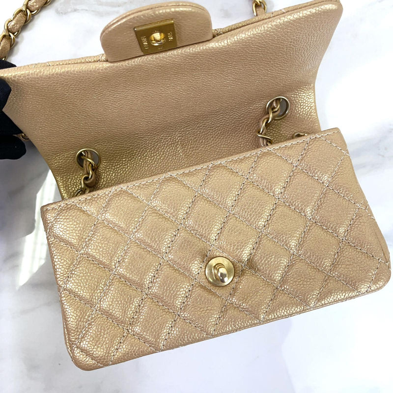 Mini 15C Rectangle Caviar Gold GHW