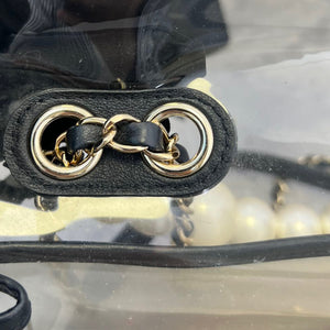 "Sand by the Sea" Runway Pearl Handle Sand Black PVC