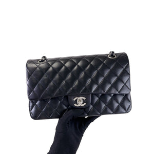 Classic Flap Medium Lambskin Black SHW