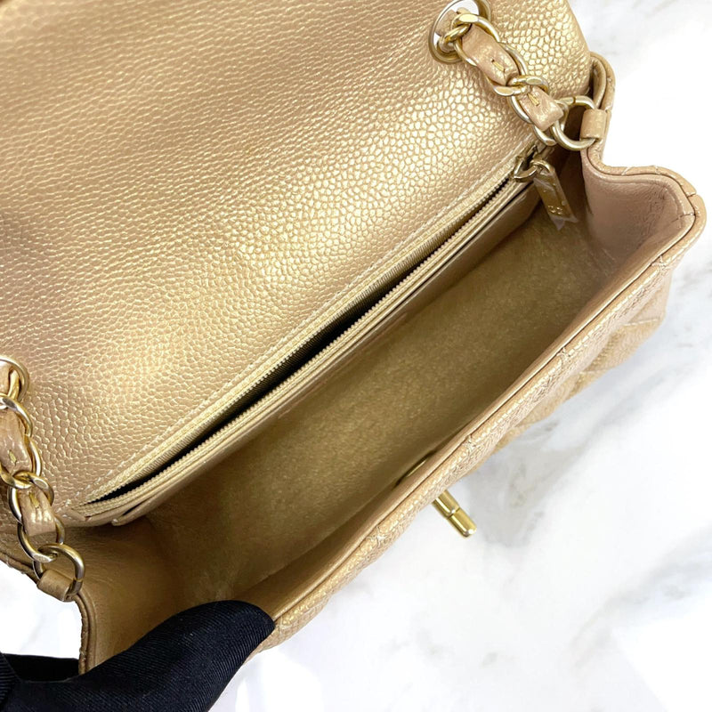 Mini 15C Rectangle Caviar Gold GHW