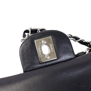 Classic Flap Medium Lambskin Black SHW