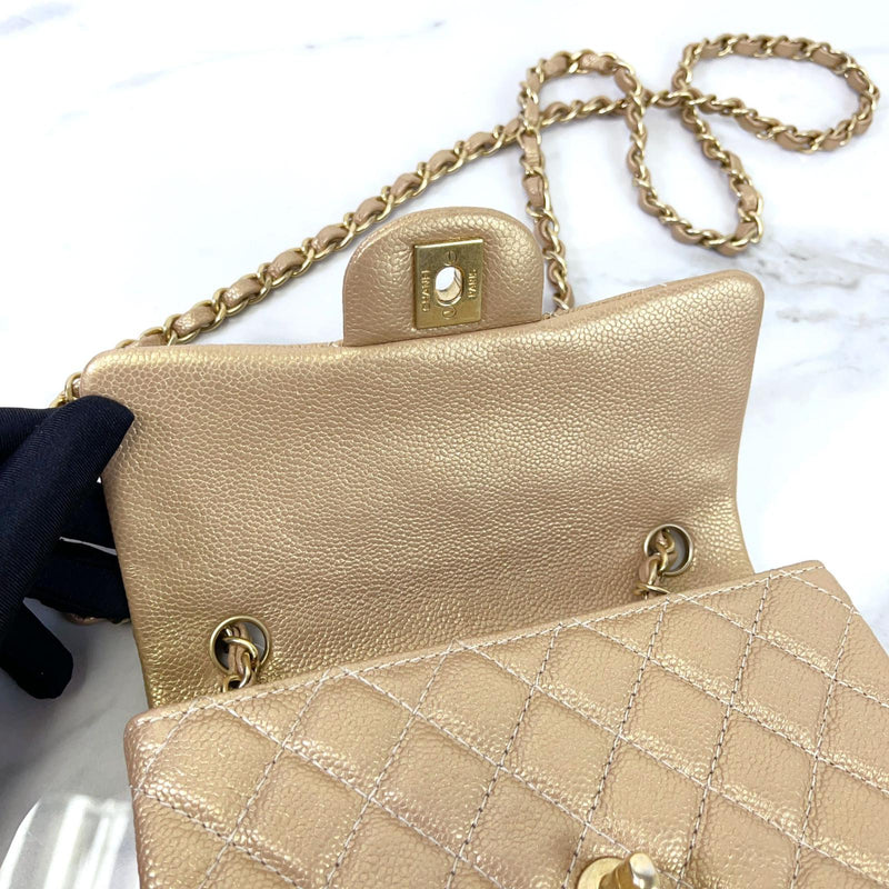 Mini 15C Rectangle Caviar Gold GHW
