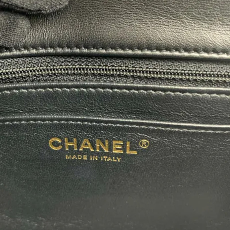 Square Flap Mini Lambskin Quilted Black LGHW