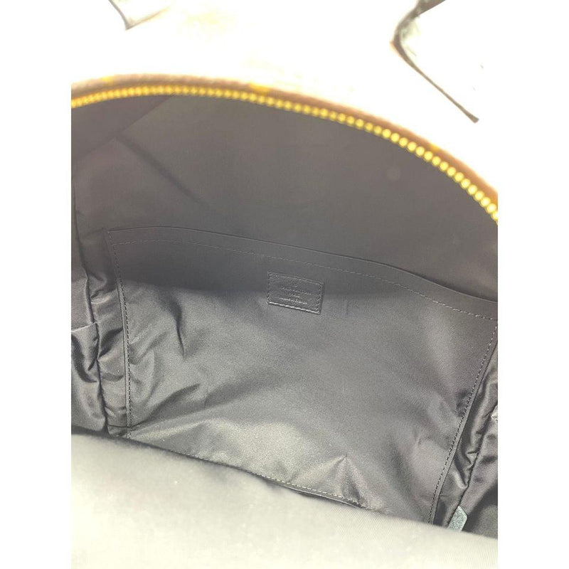 LV Palm Springs Mini : Should i be concerned about the front pocket  puffiness and material above pocket? : r/Louisvuitton