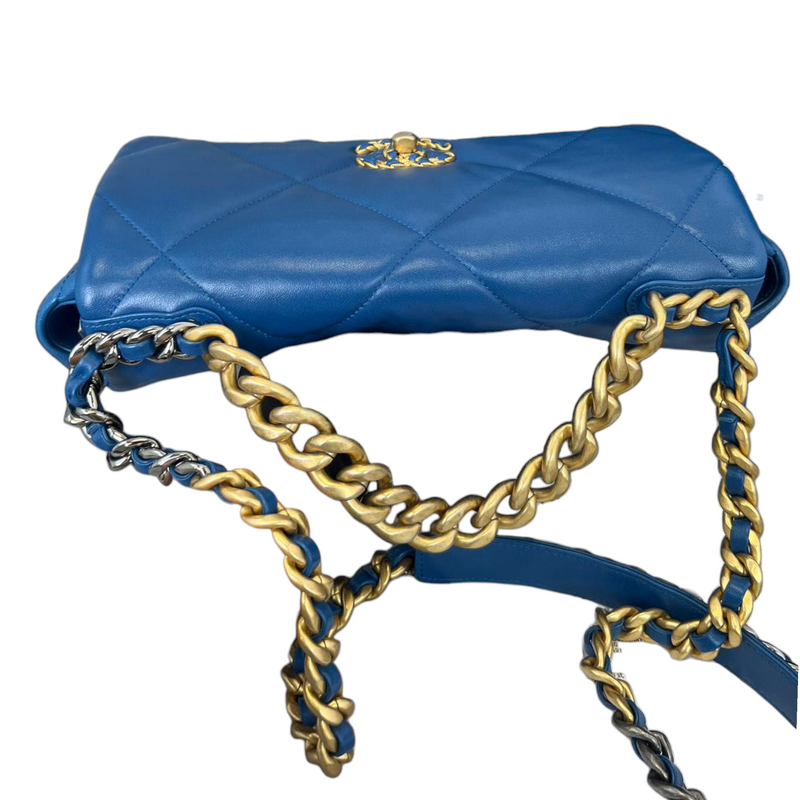 Chanel Medium 19 Goatskin Blue – Bag Religion - Main Image