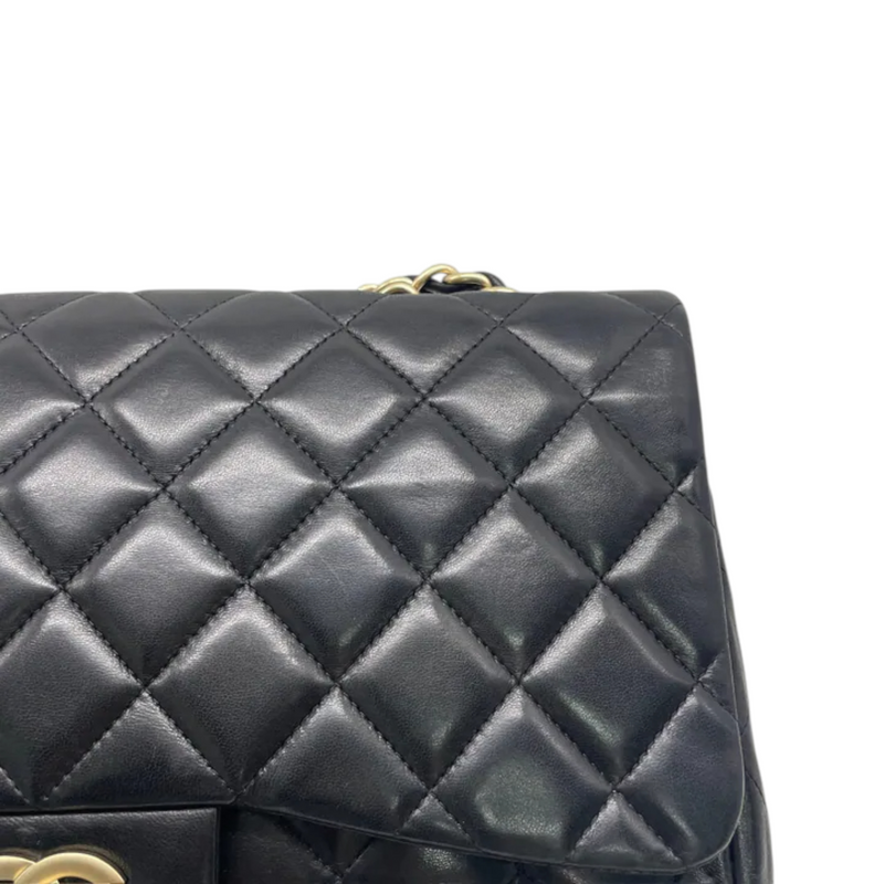 Jumbo Single Flap Lambskin Quilted Black GHW