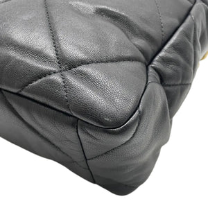 19 Flap Medium Goatskin Quilted Black MHW