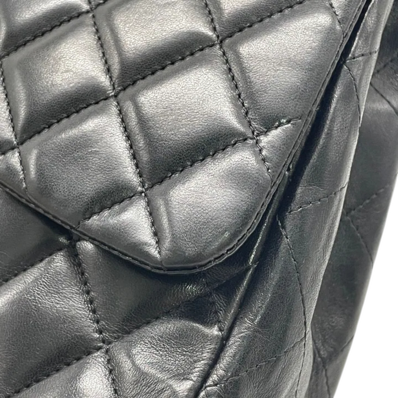 Jumbo Single Flap Lambskin Quilted Black GHW