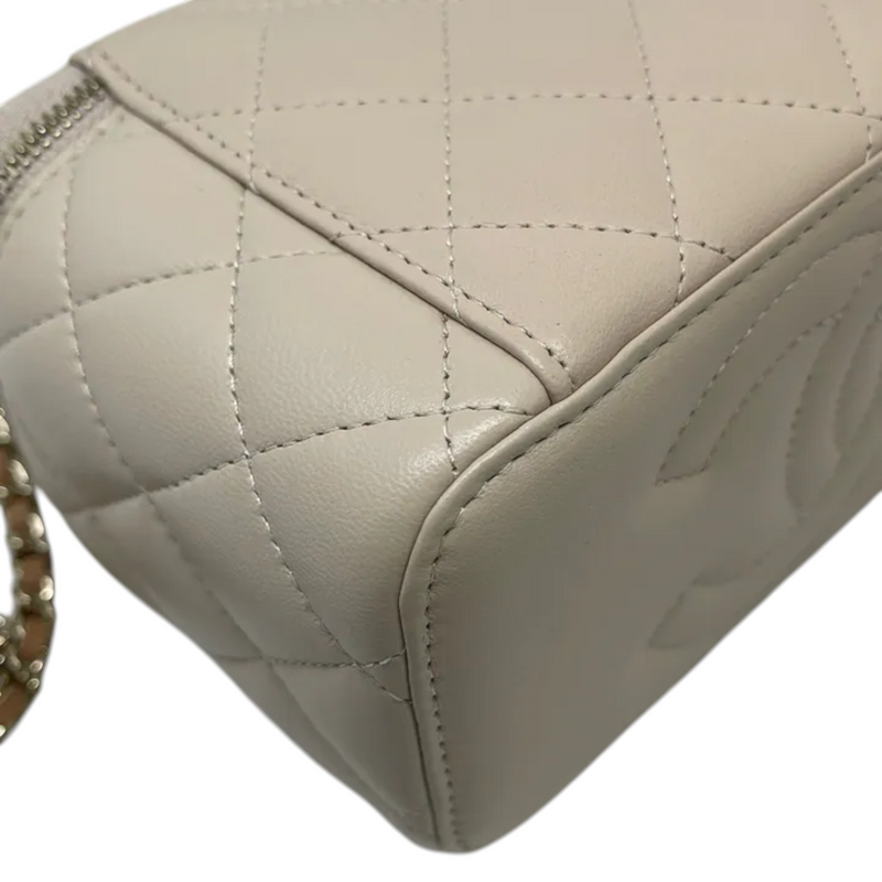 Top Handle Vanity Case With Chain Small Lambskin Ecru Beige GHW