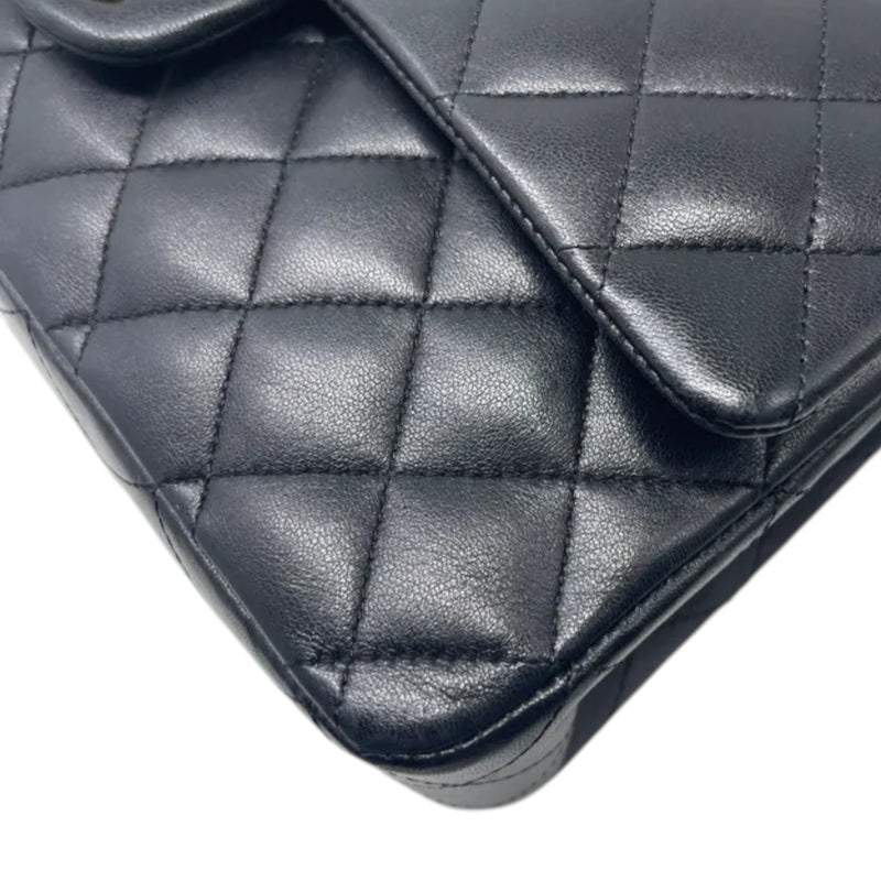 Classic Double Flap Medium Lambskin Quilted Black GHW