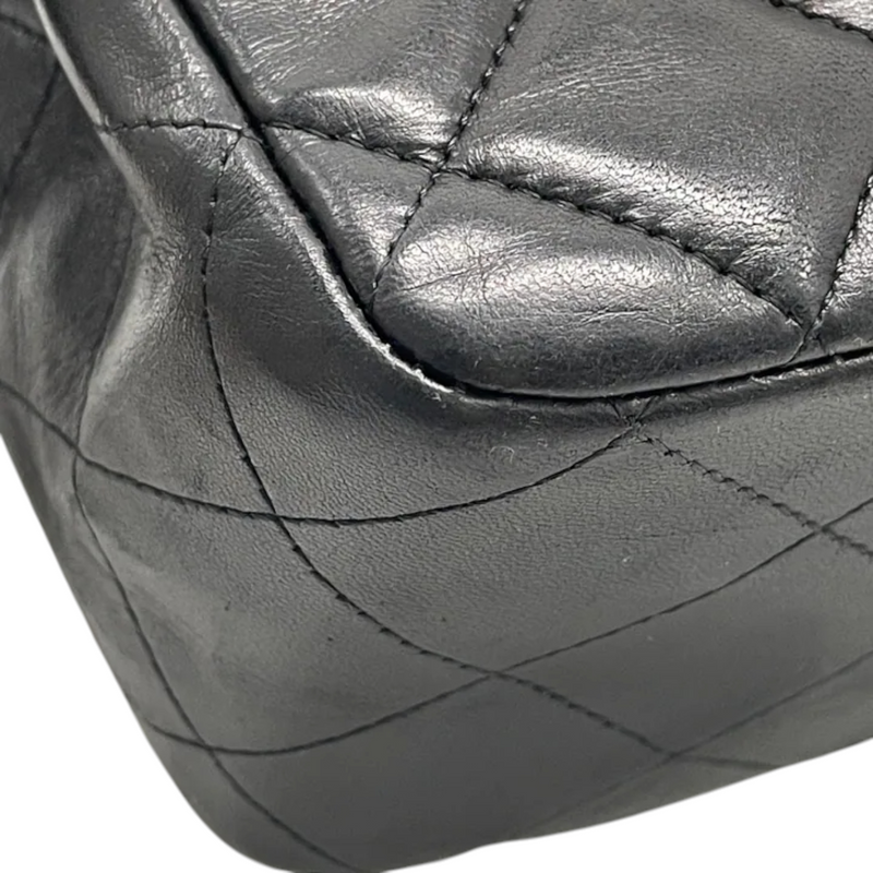 Jumbo Single Flap Lambskin Quilted Black GHW