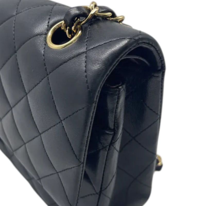 Classic Double Flap Medium Lambskin Quilted Black GHW