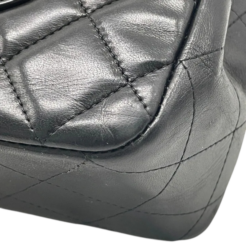 Jumbo Single Flap Lambskin Quilted Black GHW