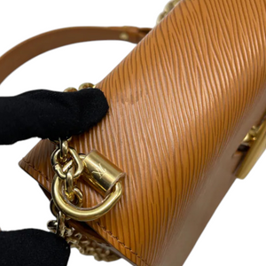 Twist MM Shoulder Epi Leather Gold GHW