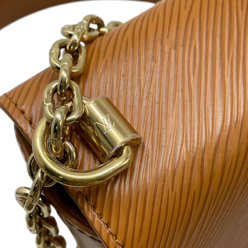 Twist MM Shoulder Epi Leather Gold GHW