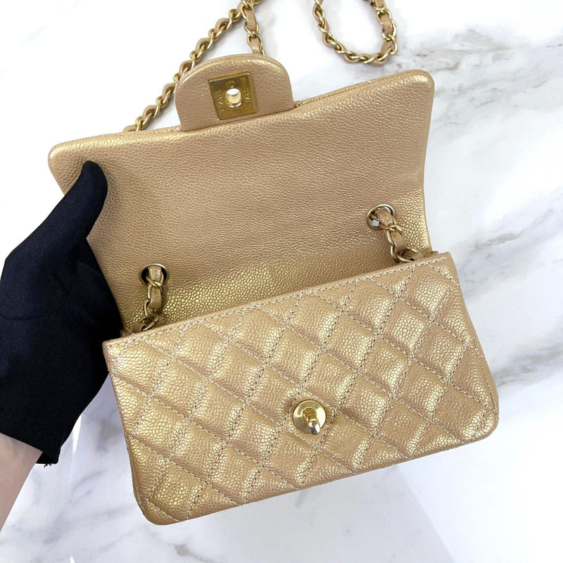 Mini 15C Rectangle Caviar Gold GHW