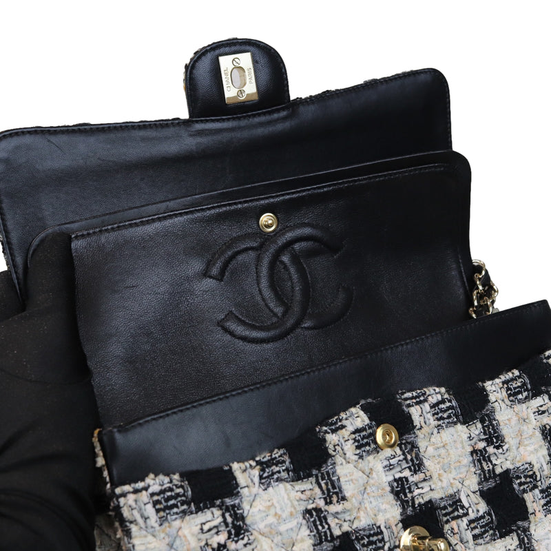Tweed Medium Classic Flap GHW