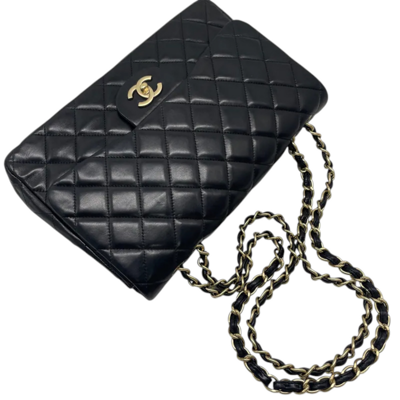 Jumbo Single Flap Lambskin Quilted Black GHW