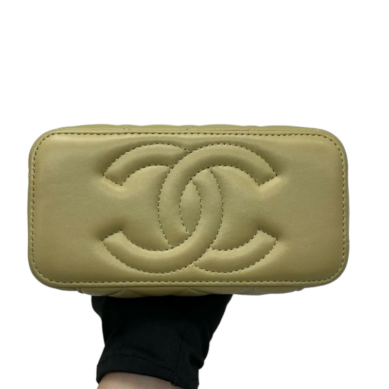 Lambskin Small Chain Top Handle Vanity Case Avocado Green GHW