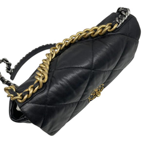 19 Flap Medium Goatskin Quilted Black MHW