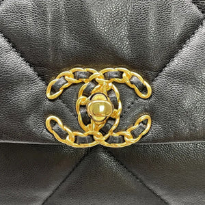 19 Flap Medium Goatskin Quilted Black MHW