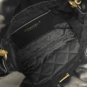 22 Mini Shiny Calfskin Quilted Black GHW