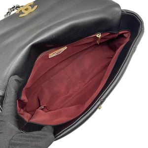 19 Flap Medium Goatskin Quilted Black MHW