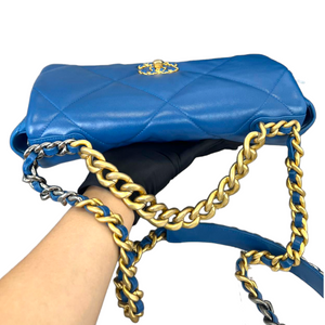 Medium Chanel 19 Goatskin Blue