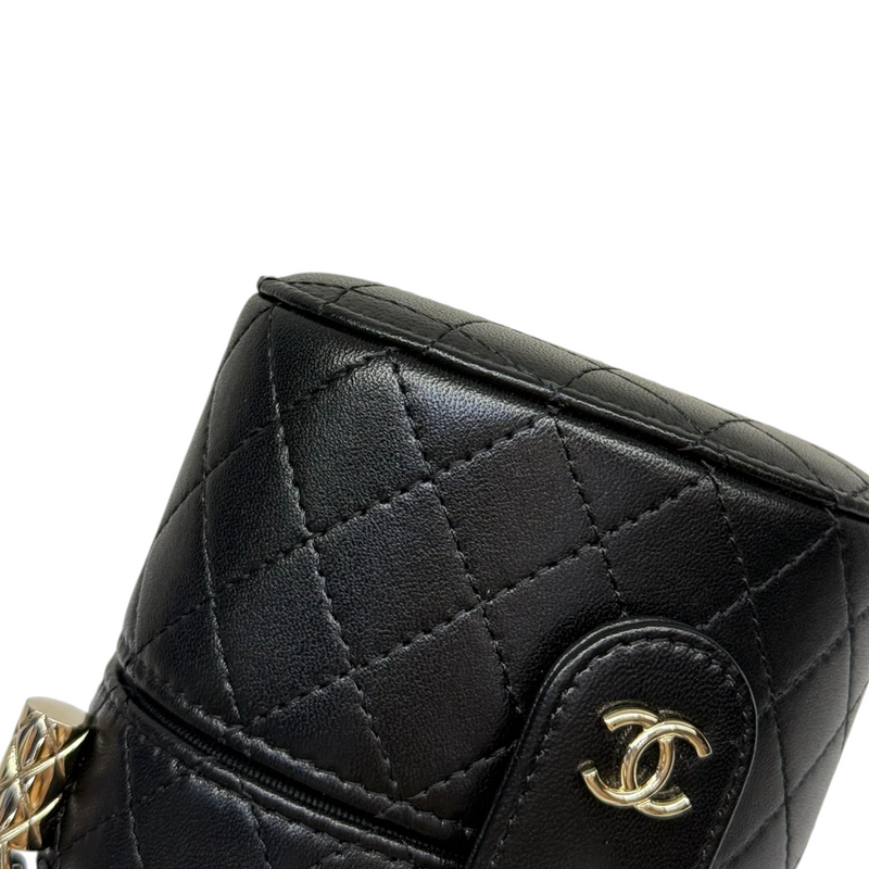 Round Vanity Case With Chain Lambskin Black GHW