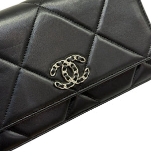 19 Wallet On Chain WOC Lambskin Quilted Black MHW