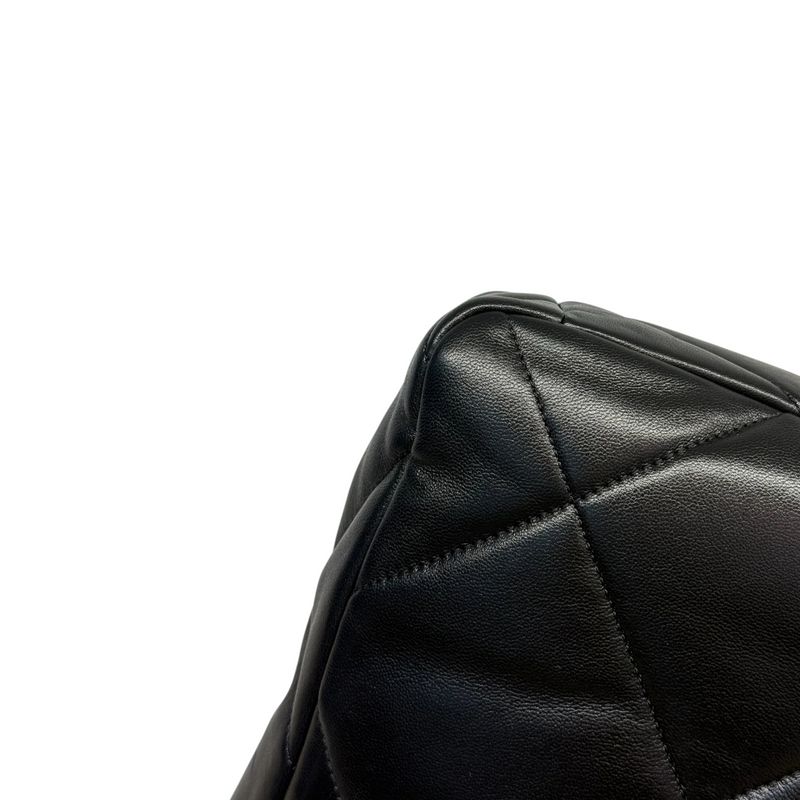 19 Flap Medium Lambskin Quilted Black MHW