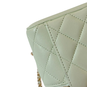 Vanity Case With Chain Lambskin Pearl Crush Light Green GHW