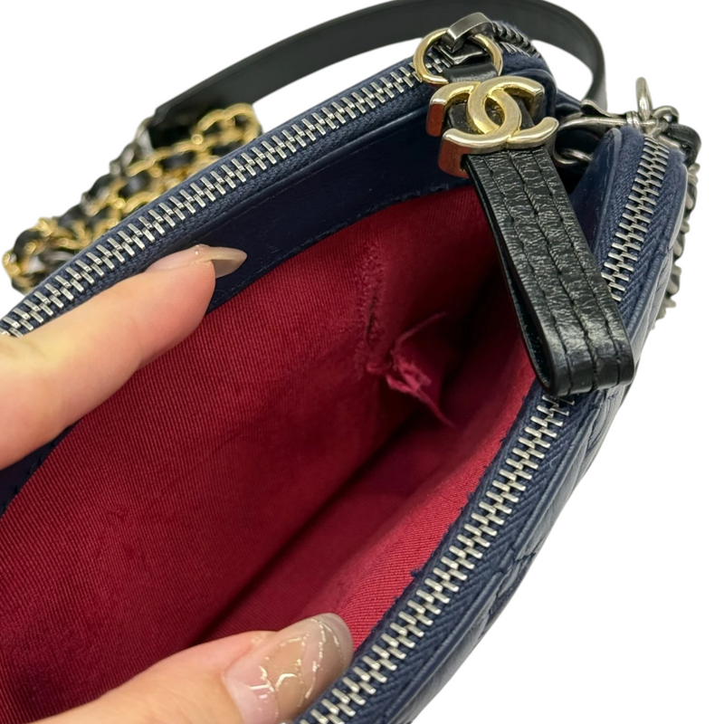 Gabrielle Clutch With Chain Small Calfskin Navy Black MHW