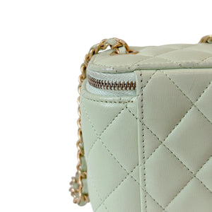 Vanity Case With Chain Lambskin Pearl Crush Light Green GHW