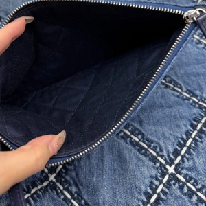 22 Medium Denim Quilted Stitched Blue SHW