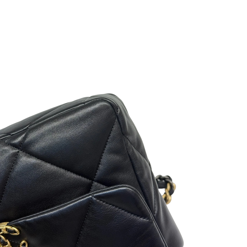 19 Flap Medium Lambskin Quilted Black MHW