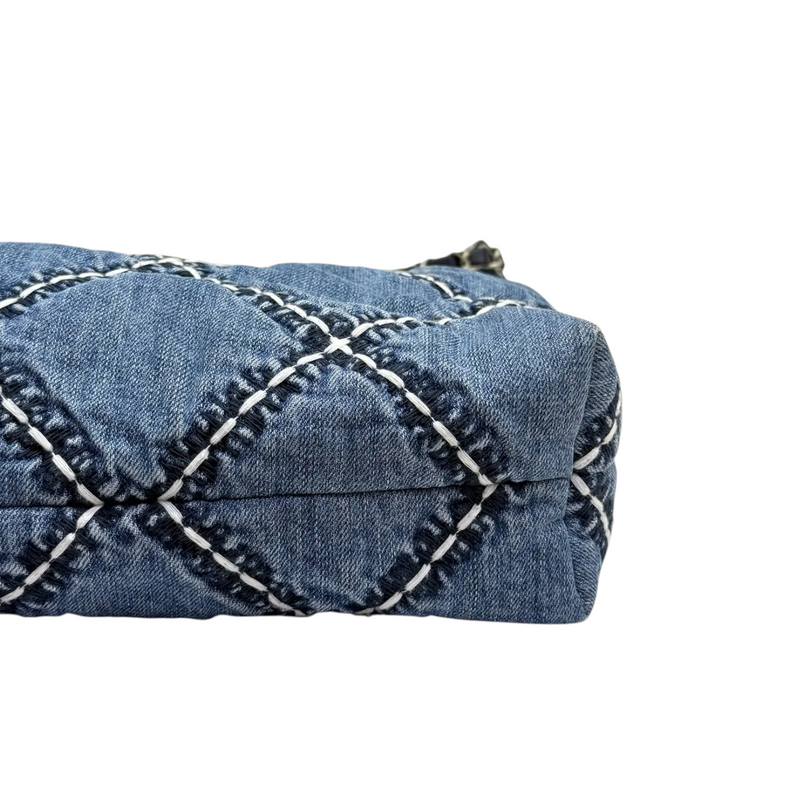 22 Medium Denim Quilted Stitched Blue SHW