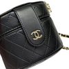 Round Vanity Case With Chain Lambskin Black GHW