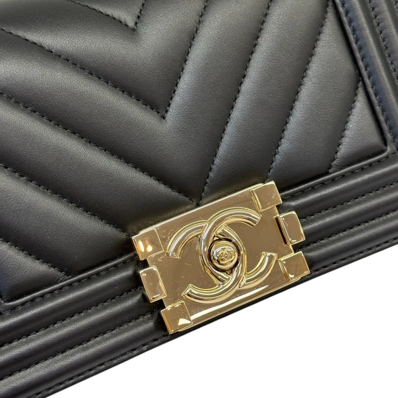 Boy Flap Small Calfskin Chevron Quilted Black GHW