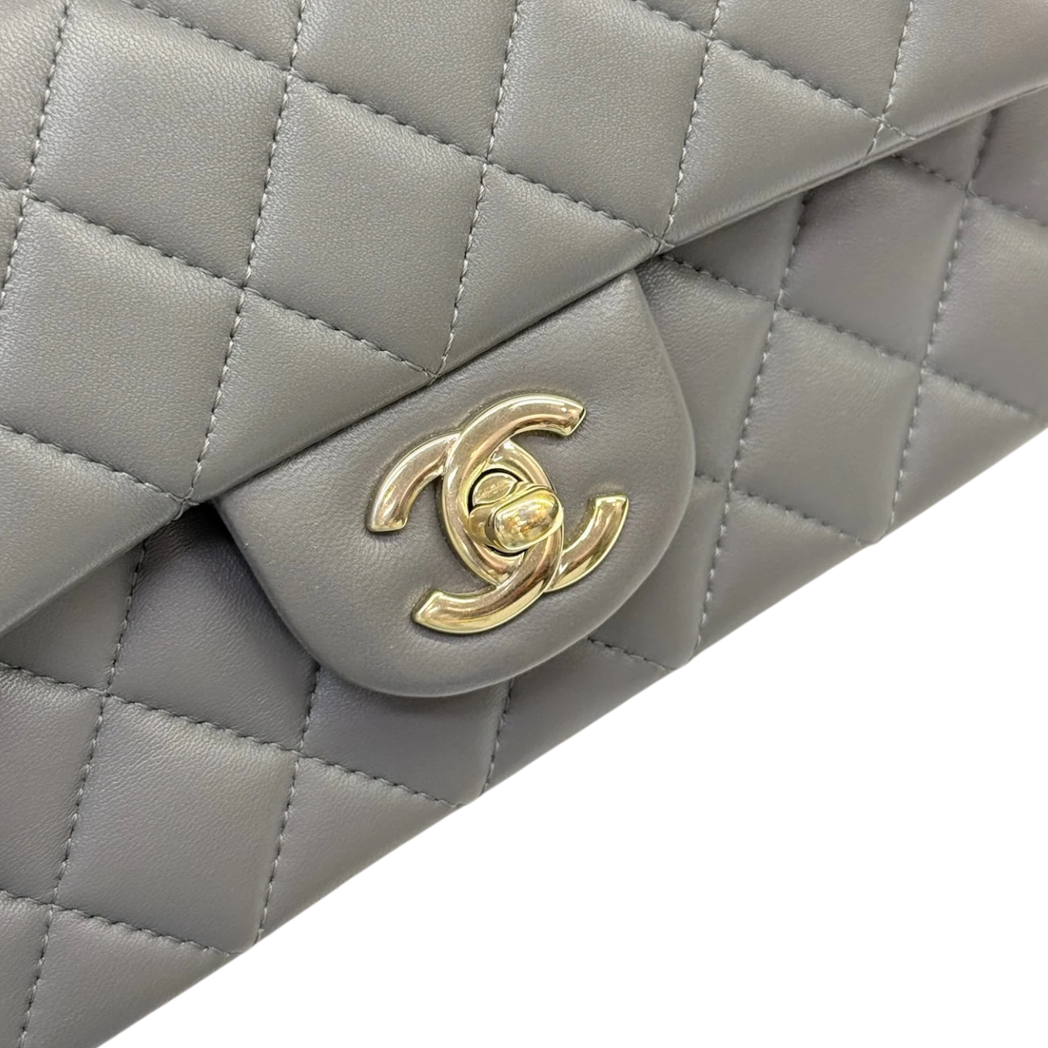 CHANEL グレー レース 刺繍 ノースリーブ 38 Chanel Small/Medium 19 Flap 22A Gray Lambskin Multi-tone hardware