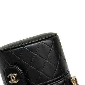 Round Vanity Case With Chain Lambskin Black GHW