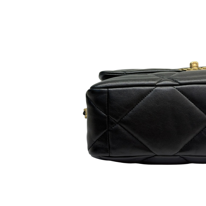 19 Flap Medium Lambskin Quilted Black MHW