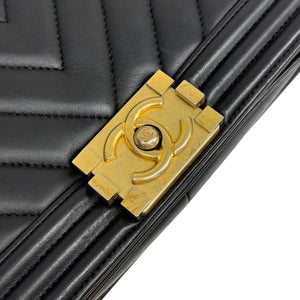 Boy Flap Medium Calfskin Chevron Quilted Black GHW