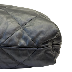 Chanel 22 Medium Shiny Calfskin Quilted Black GHW