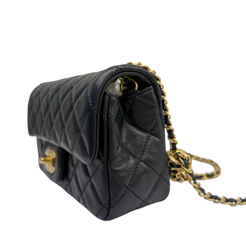 Rectangular Pearl Crush Flap Lambskin Quilted Black GHW