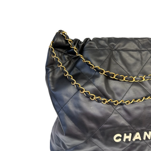 Chanel 22 Medium Shiny Calfskin Quilted Black GHW