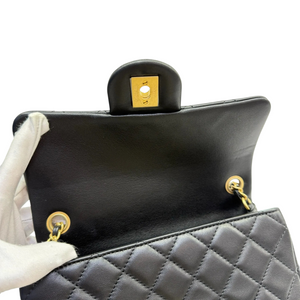 Rectangular Pearl Crush Flap Lambskin Quilted Black GHW